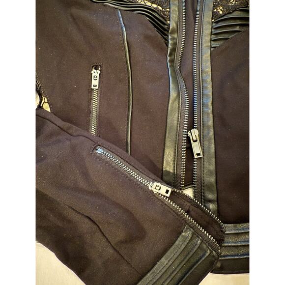 Preowned Ladies Bebe Black Cropped Mixed Media Jacket Size 2 - Picture 7 of 12